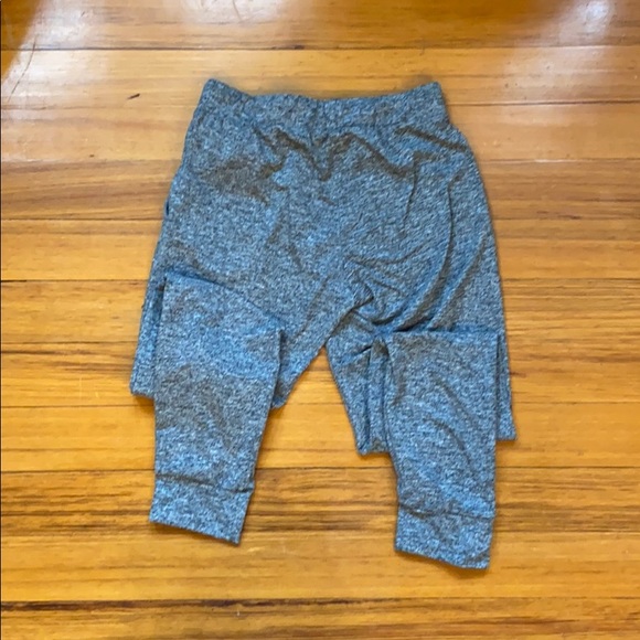 Small Stitch Fix charcoal Joggers - Picture 3 of 4